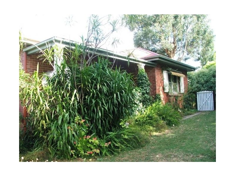 37 Jefferson Road, Garfield VIC 3814