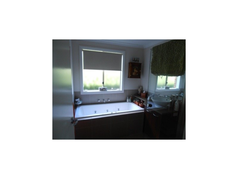 61 Hillcrest Way, Korumburra VIC 3950