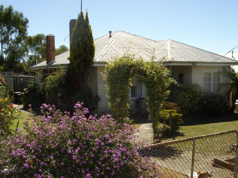 Drouin VIC 3818