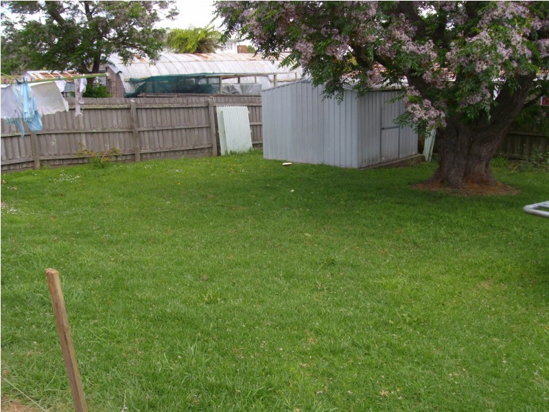 33 railway avenue, Drouin VIC 3818