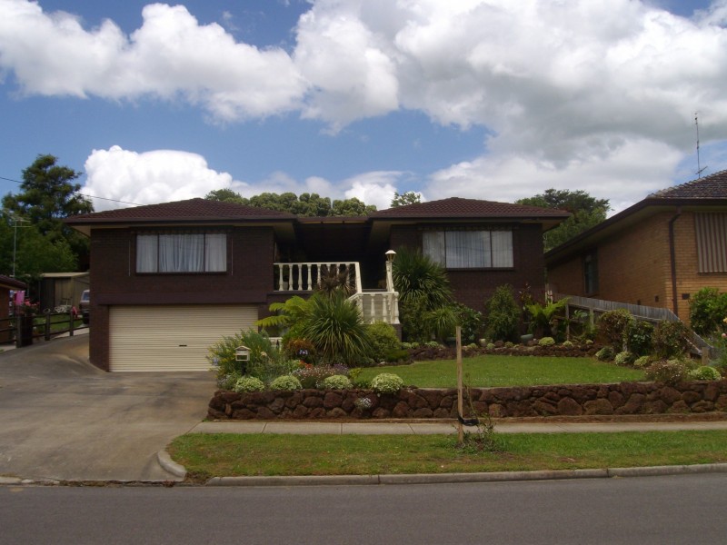 26 bennet street, Drouin VIC 3818