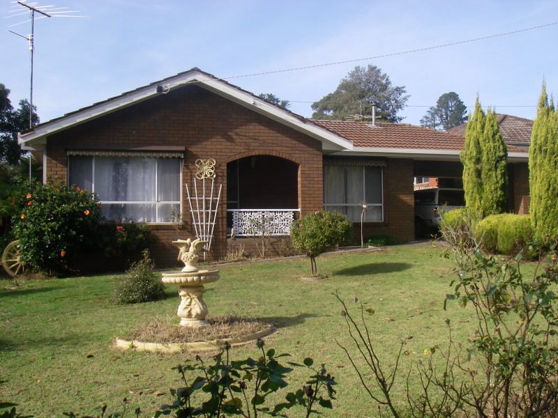 293 princes way, Drouin VIC 3818