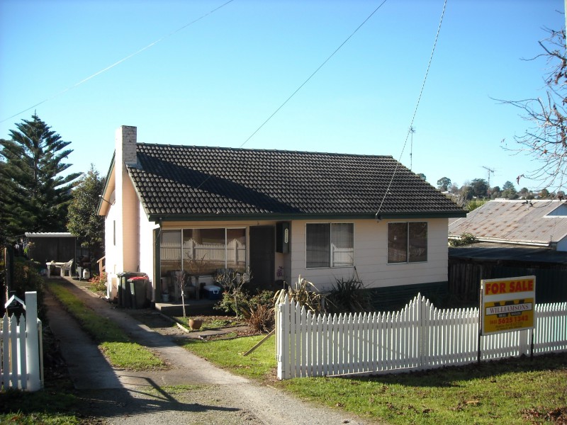 93 Wood Street, Drouin VIC 3818