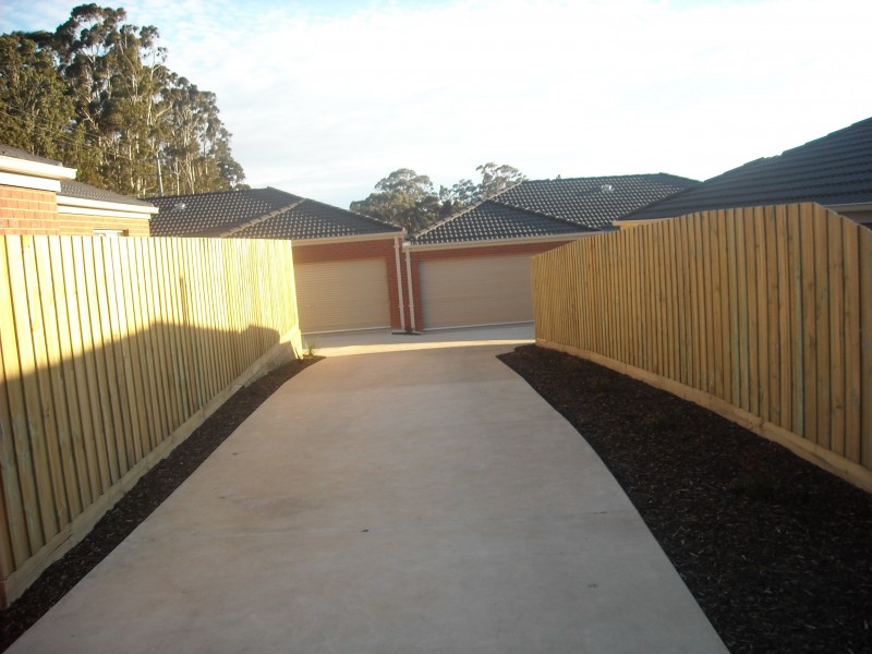 1/3-1/2 Hatfield Drive, Drouin VIC 3818