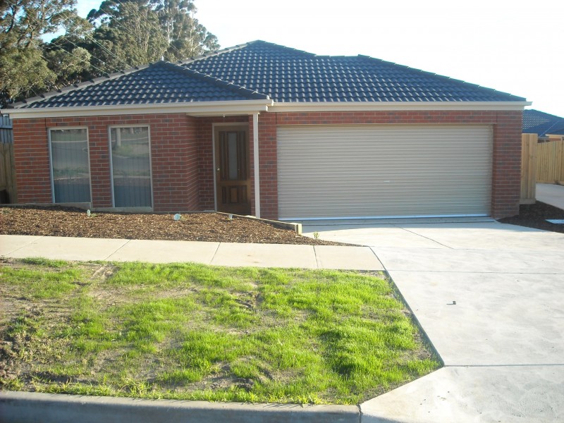 1/3-1/2 Hatfield Drive, Drouin VIC 3818