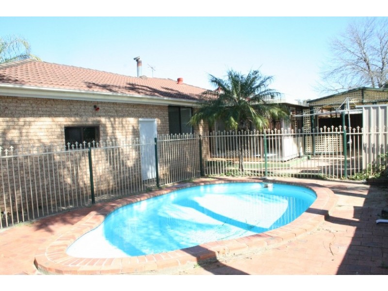 Chipping Norton NSW 2170