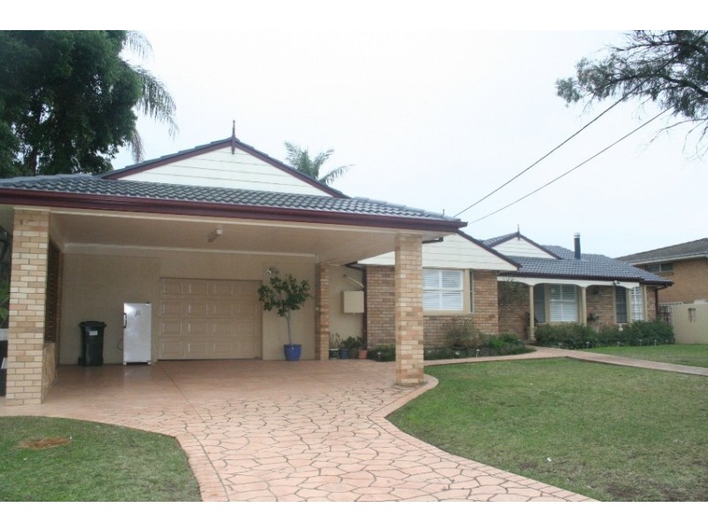 2 Maddecks Avenue, Moorebank NSW 2170