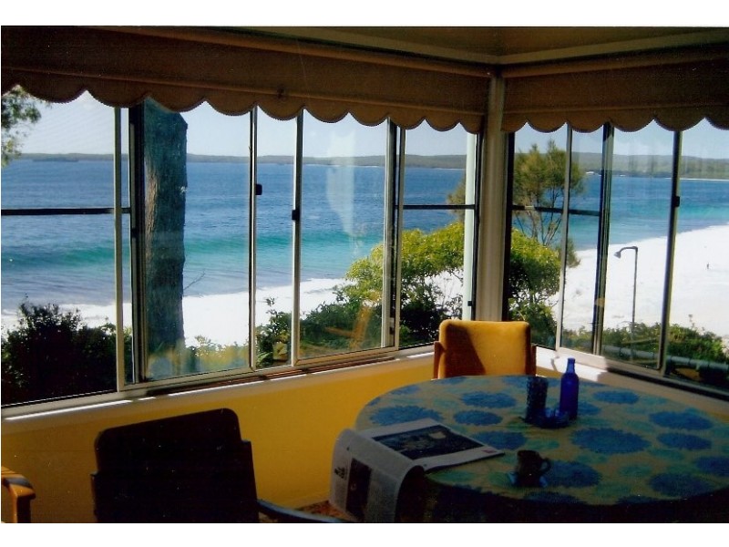 74 Cyrus Street, Hyams Beach NSW 2540