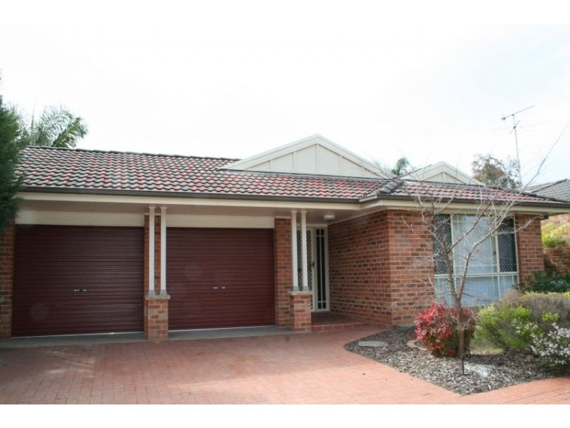 23 Hyde Park Court, Wattle Grove NSW 2173