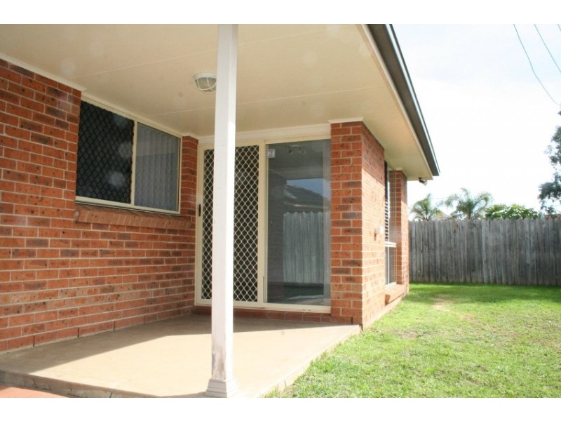 23 Hyde Park Court, Wattle Grove NSW 2173