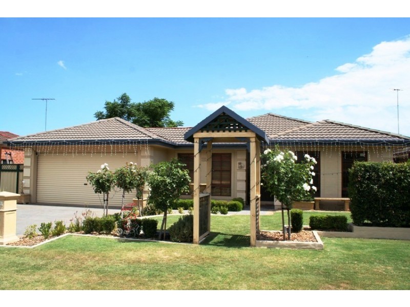Wattle Grove NSW 2173
