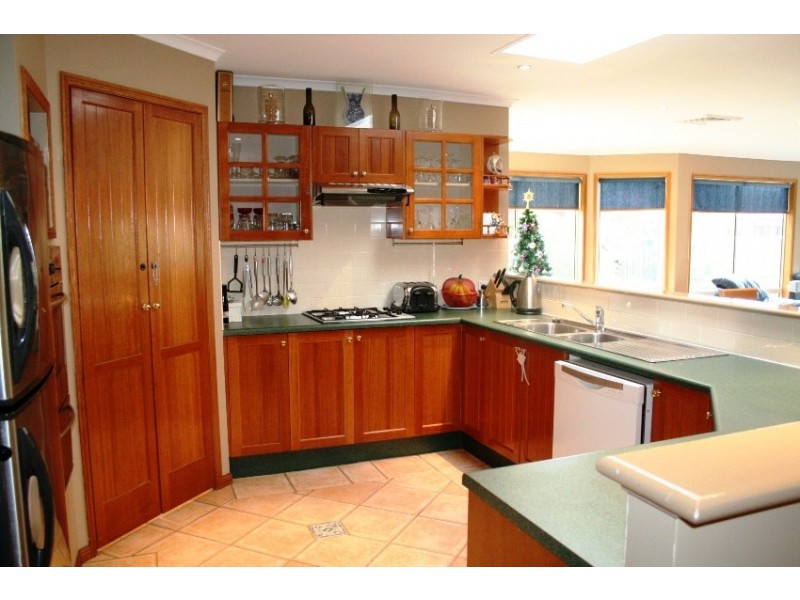 Wattle Grove NSW 2173