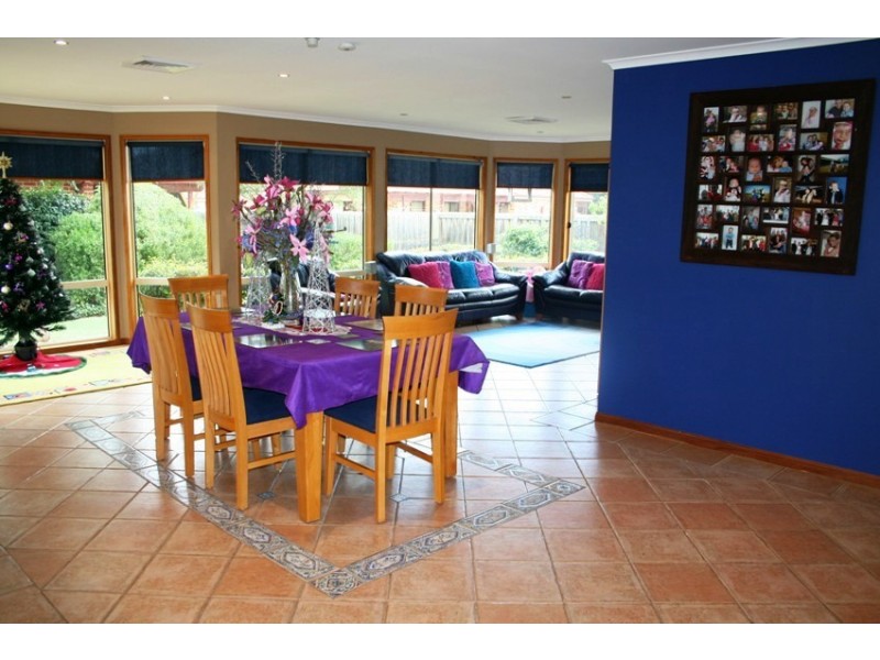 Wattle Grove NSW 2173