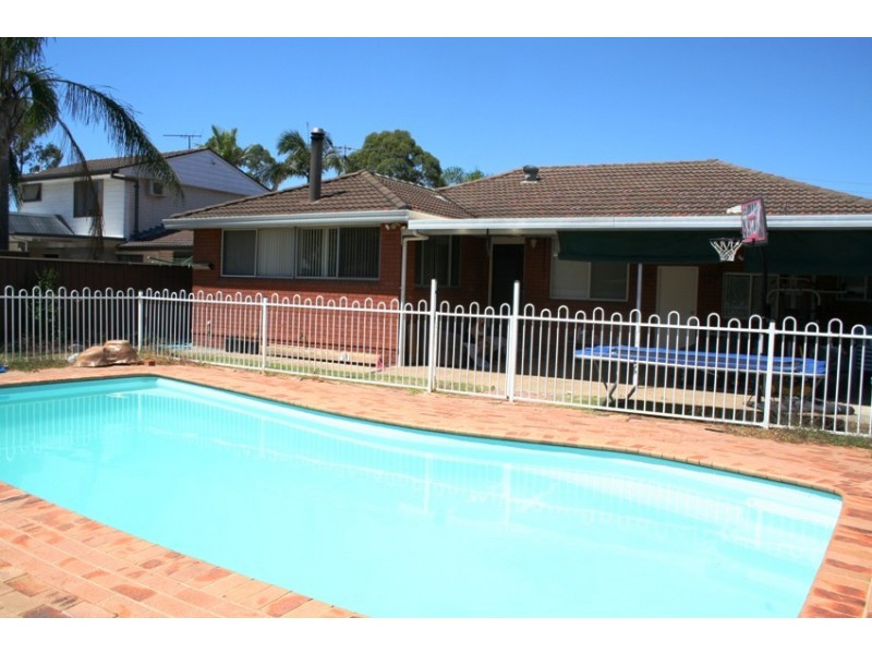 3 Kalimna Street, Moorebank NSW 2170