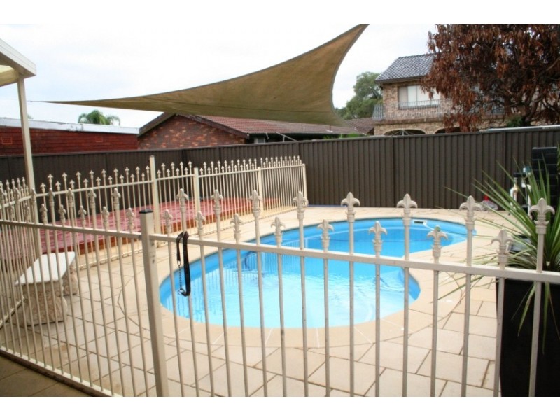 Chipping Norton NSW 2170