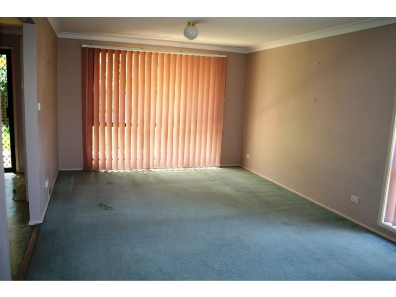13 Kitchener Court, Wattle Grove NSW 2173