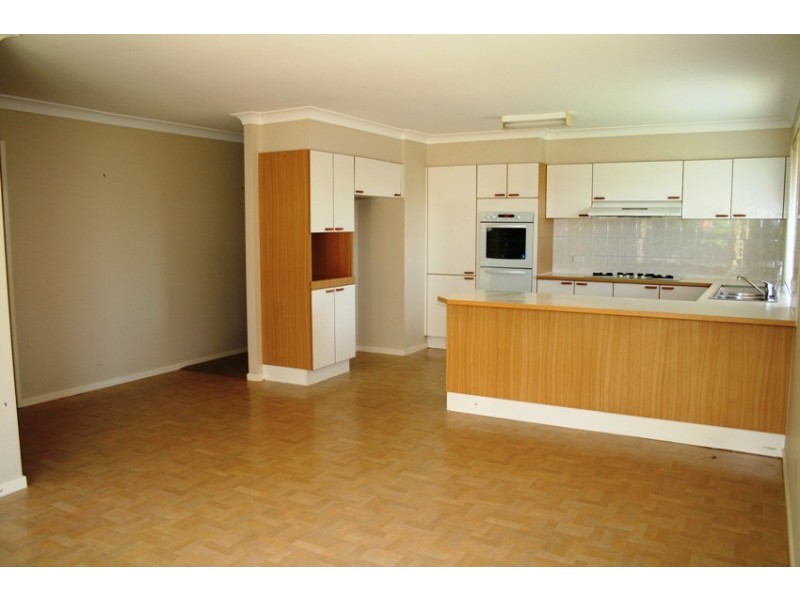 26 Morton Court, Wattle Grove NSW 2173