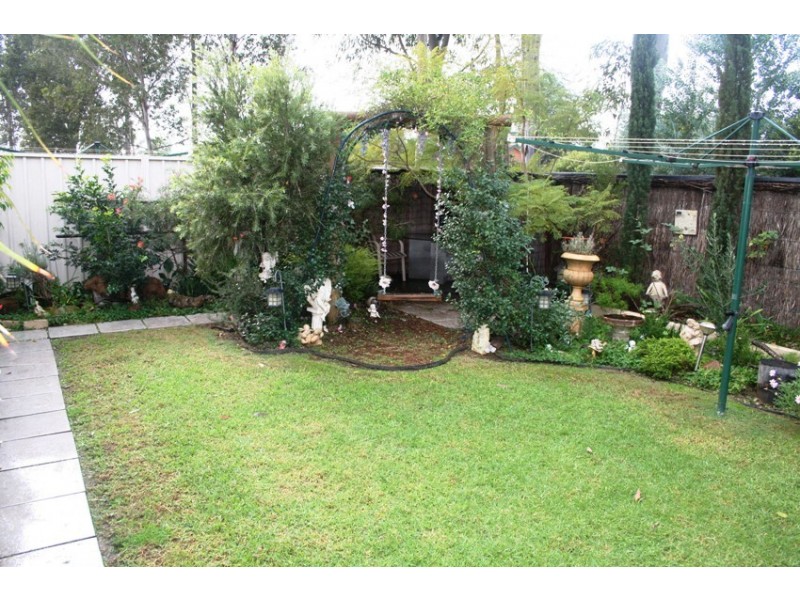 Wattle Grove NSW 2173