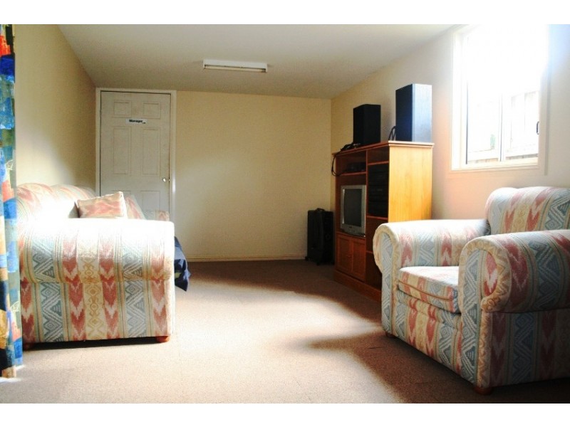 44 Brallos Avenue, Holsworthy NSW 2173