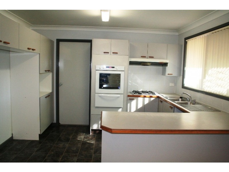 Wattle Grove NSW 2173