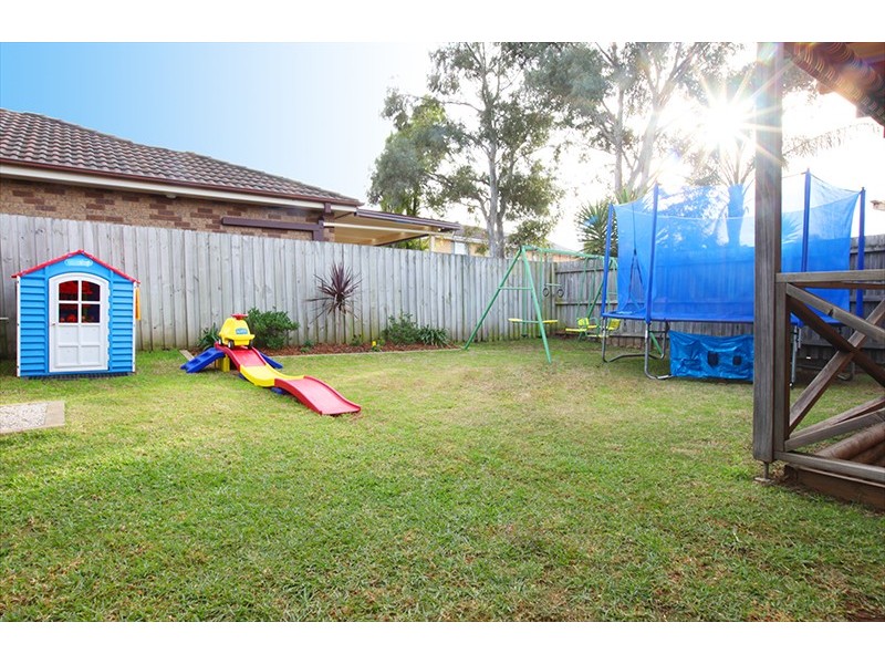 18 Colo Court, Wattle Grove NSW 2173