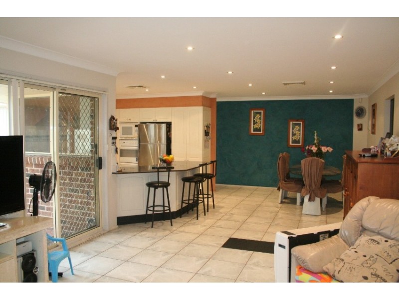 Wattle Grove NSW 2173