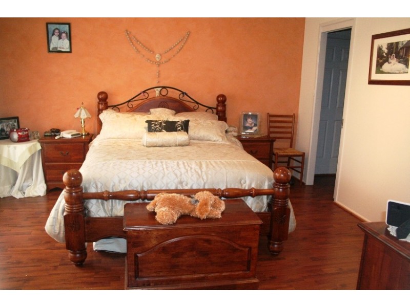 Wattle Grove NSW 2173