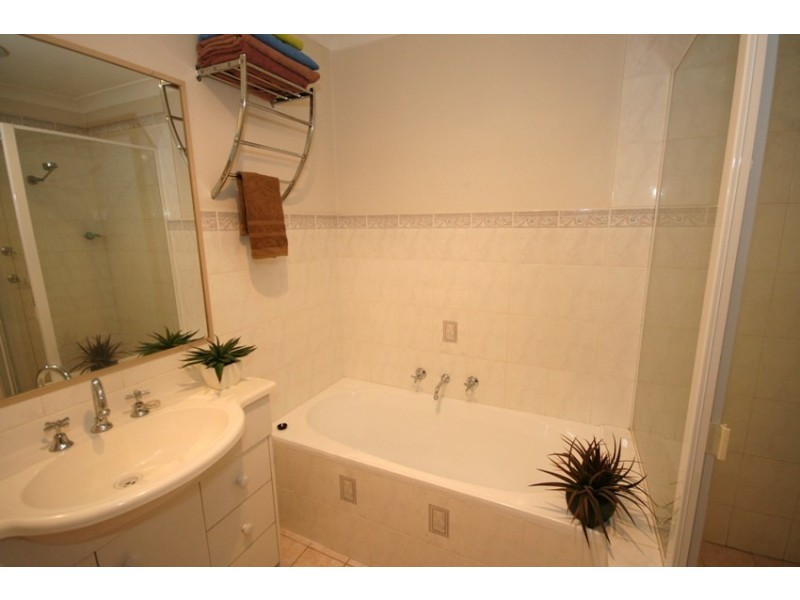 Wattle Grove NSW 2173