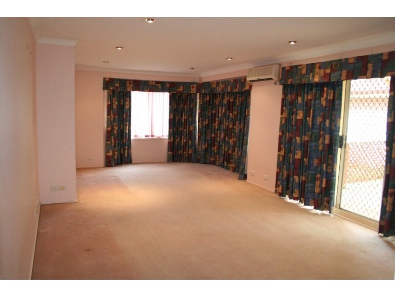 Wattle Grove NSW 2173