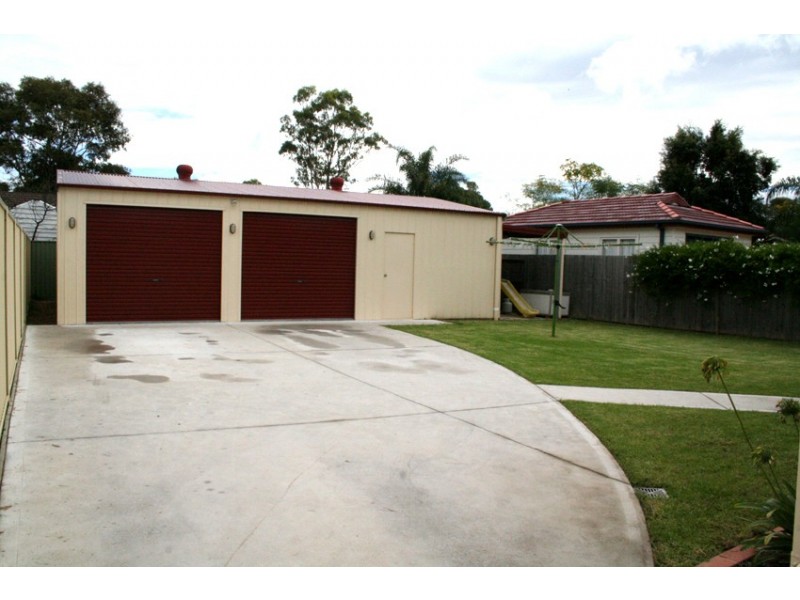 14 Brallos Avenue, Holsworthy NSW 2173