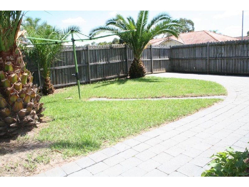 Wattle Grove NSW 2173