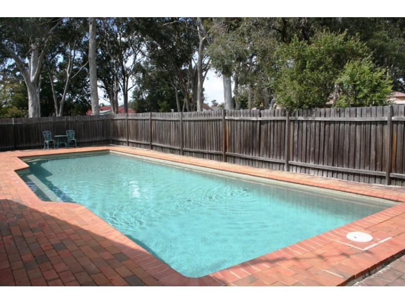 20 Elata Court, Wattle Grove NSW 2173