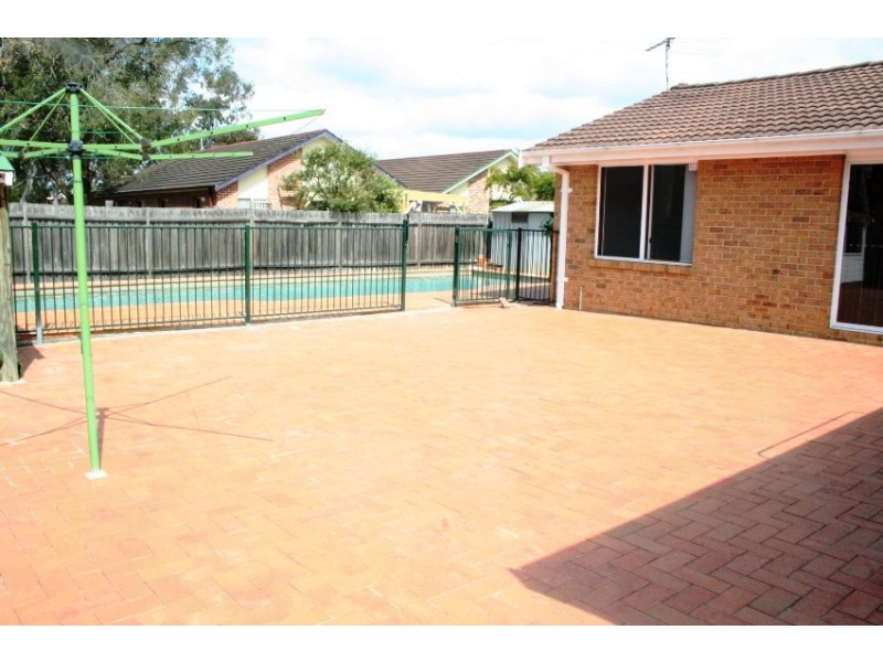20 Elata Court, Wattle Grove NSW 2173
