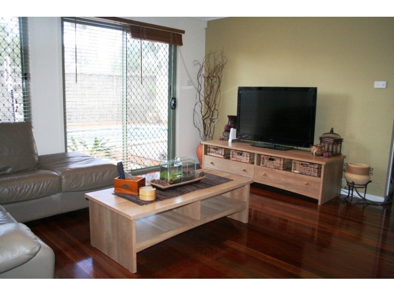 61 Corryton Court, Wattle Grove NSW 2173