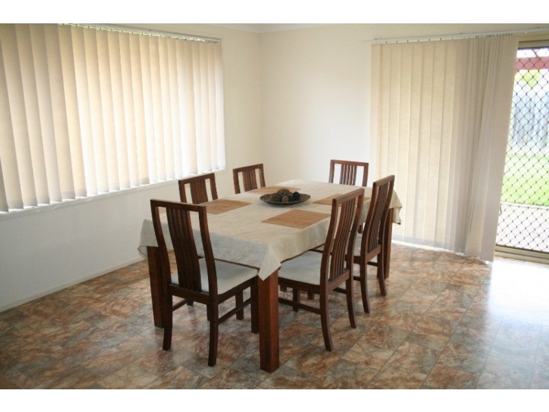 10 Gracemere Court, Wattle Grove NSW 2173