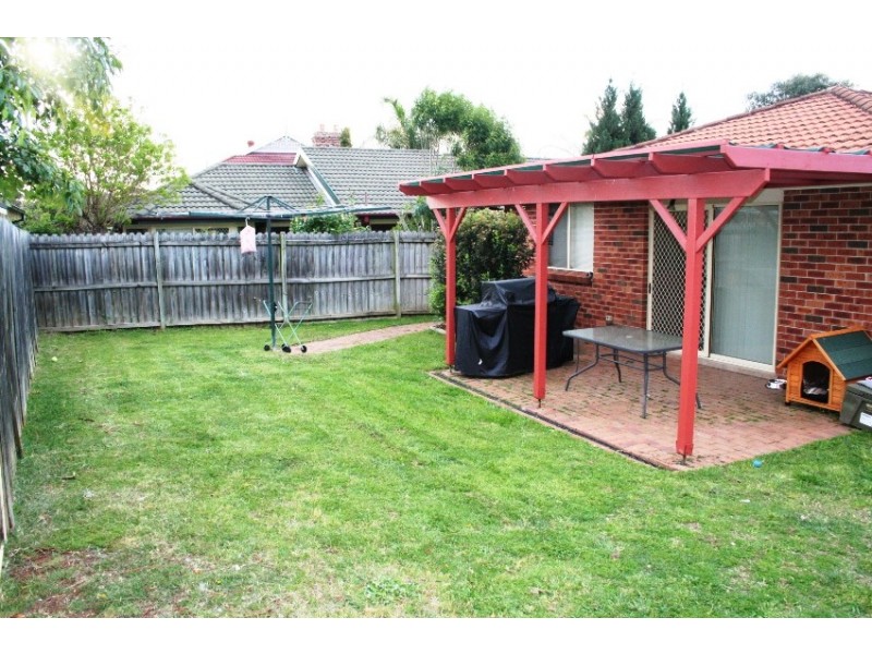 10 Gracemere Court, Wattle Grove NSW 2173