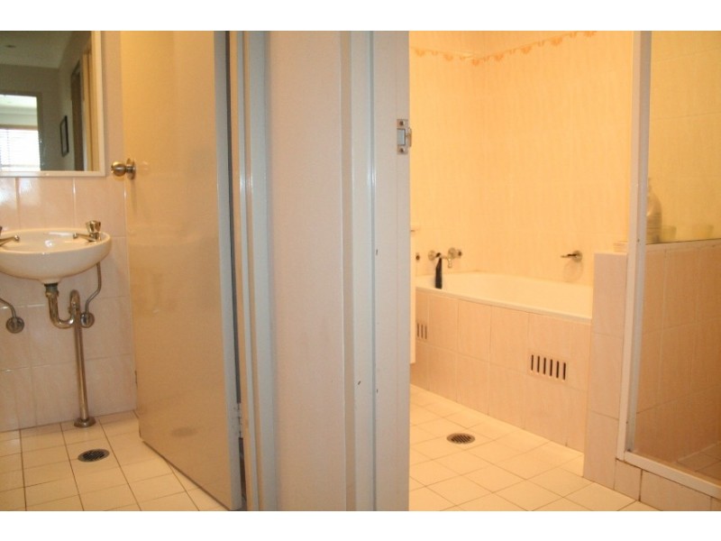 11/5 Mead Drive, Chipping Norton NSW 2170