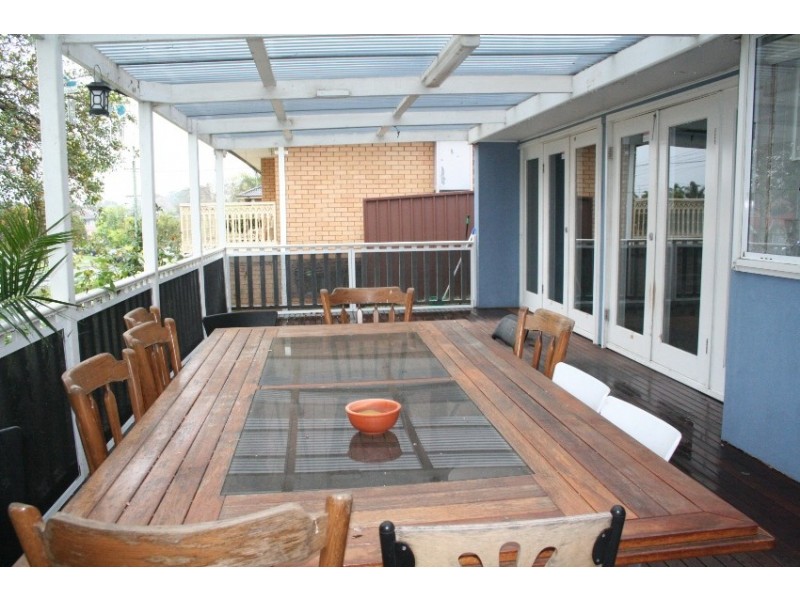 87 Renton Avenue, Moorebank NSW 2170