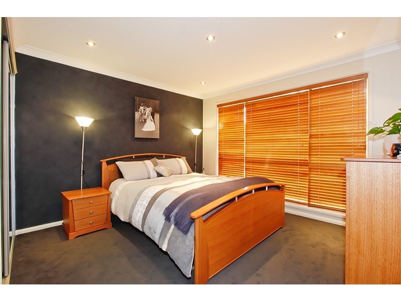 2 Manus Place, Glenfield NSW 2167