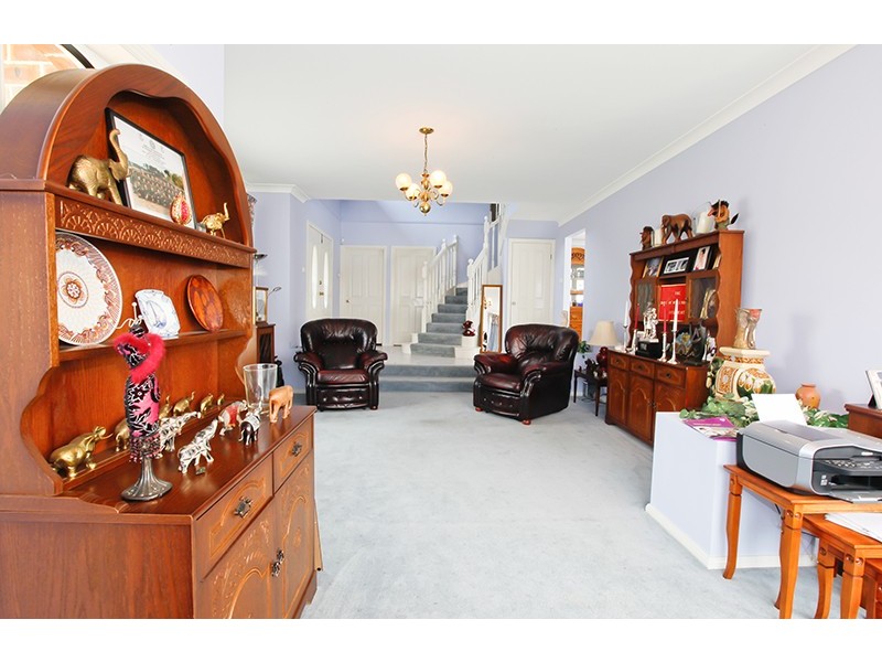 14 Clarendon Court, Wattle Grove NSW 2173