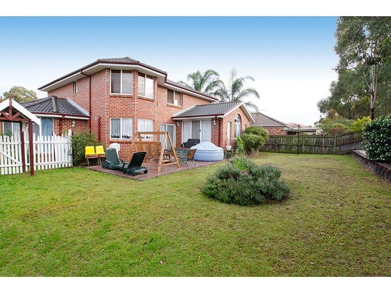 14 Clarendon Court, Wattle Grove NSW 2173
