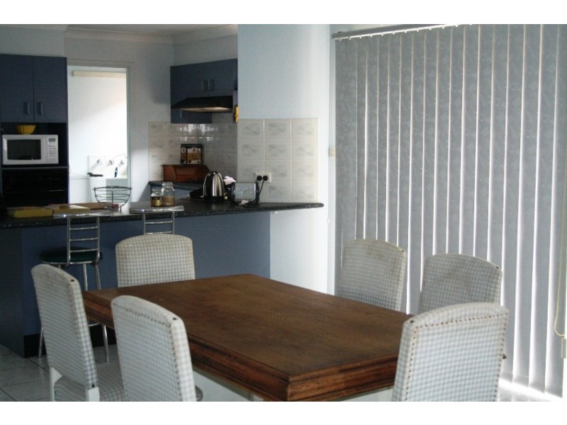 32 Kinchega Court, Wattle Grove NSW 2173