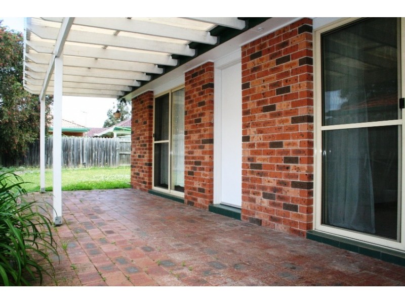 114 Daintree Drive, Wattle Grove NSW 2173