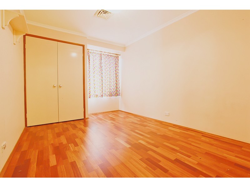 29 Daintree Drive, Wattle Grove NSW 2173