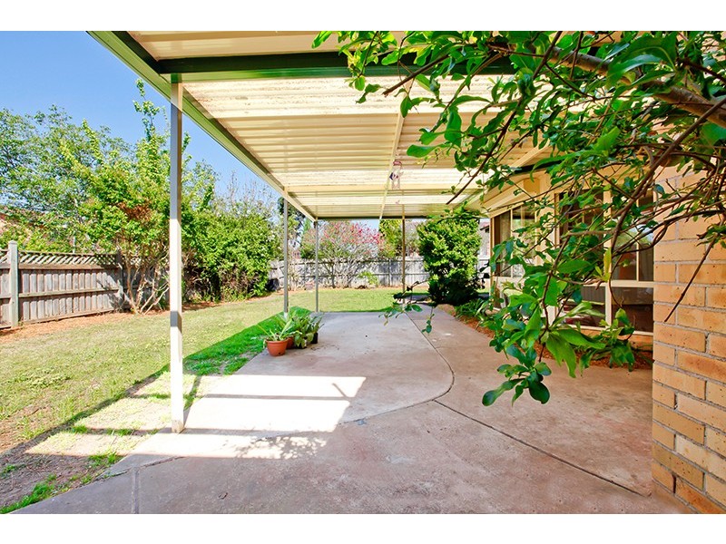 29 Daintree Drive, Wattle Grove NSW 2173