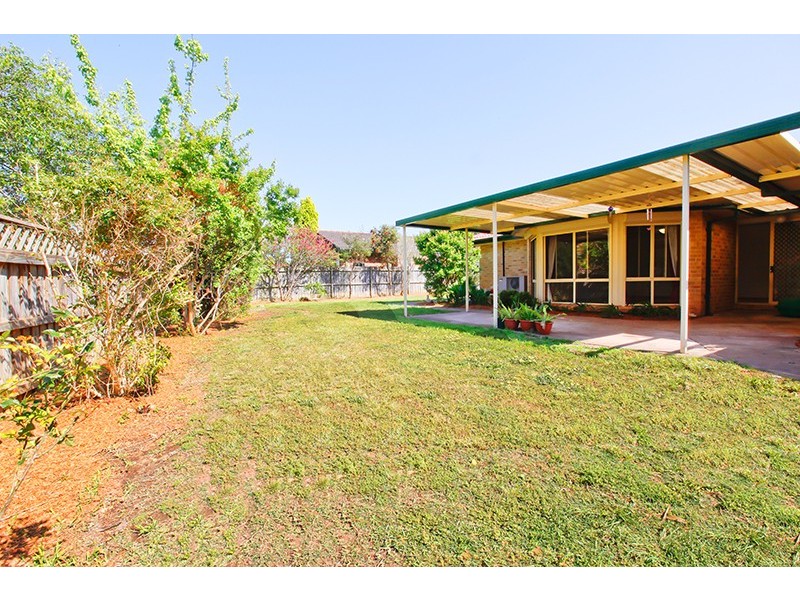 29 Daintree Drive, Wattle Grove NSW 2173