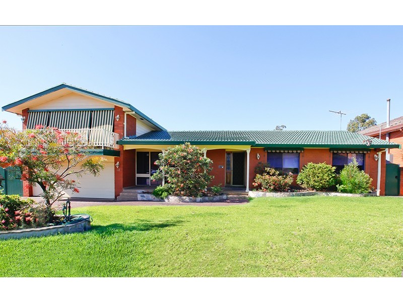 32 Araluen Avenue, Moorebank NSW 2170