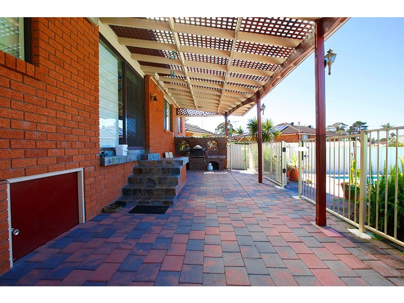 32 Araluen Avenue, Moorebank NSW 2170