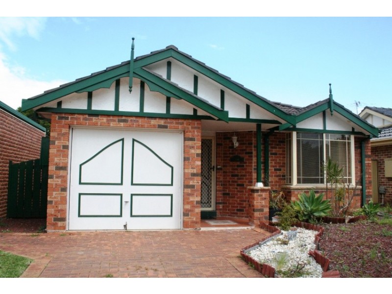 114 Daintree Drive, Wattle Grove NSW 2173