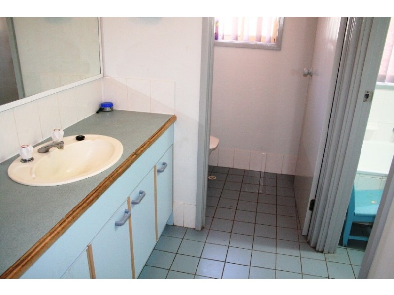 23 Hyde Park Court, Wattle Grove NSW 2173